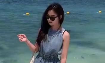 Amelia Plays at The Beach – AI-generated video on AITube